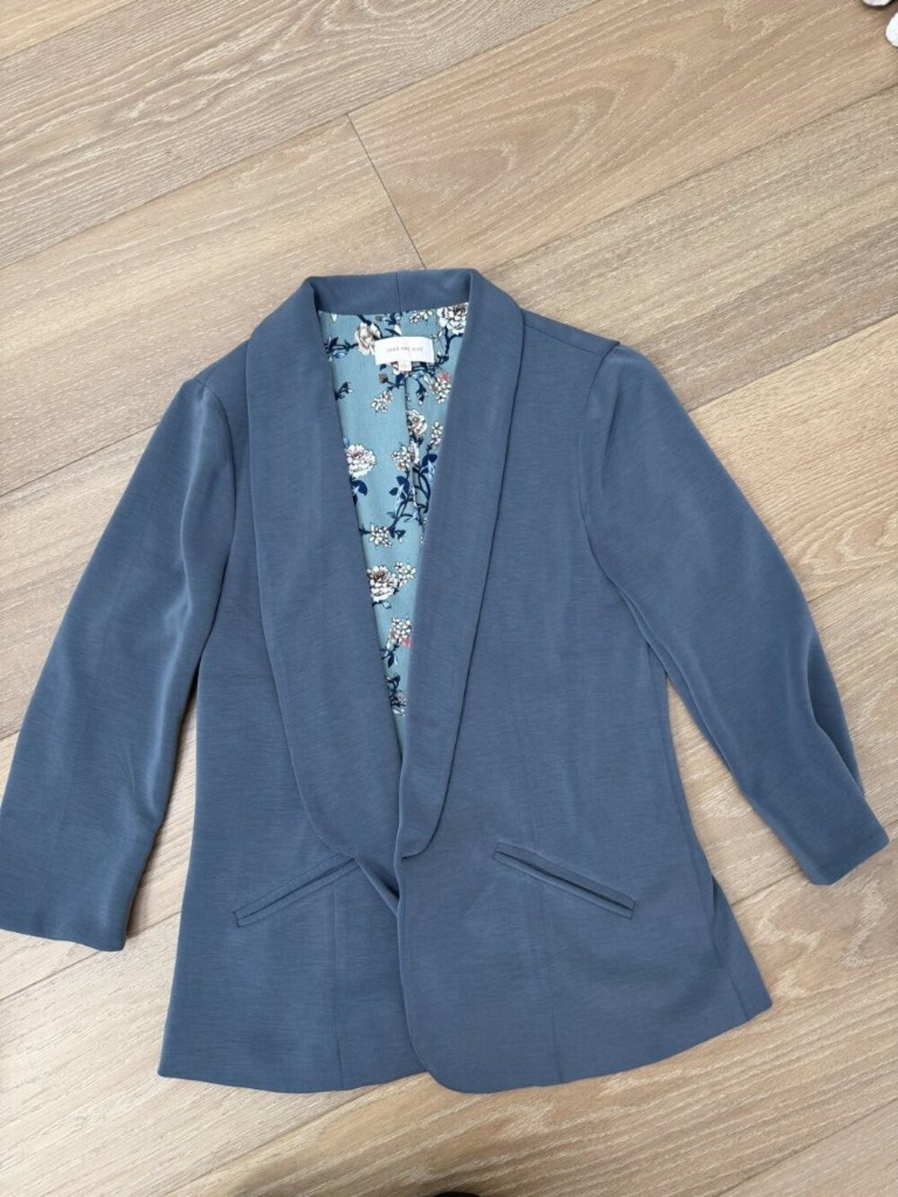 Skies Are Blue Blazer Floral Lining - Size S